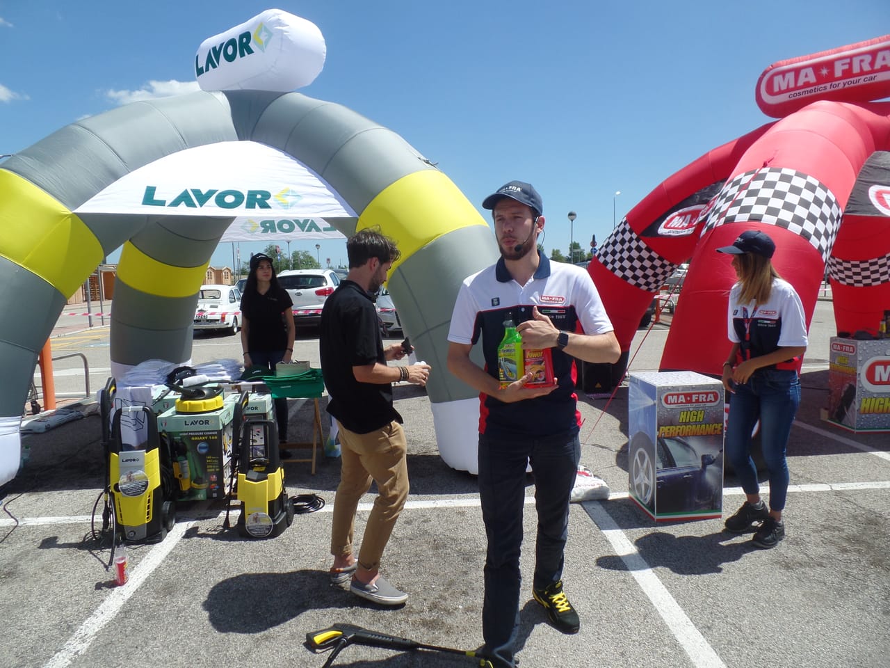 Lavorwash e Ma-Fra lavano l’auto da OBI