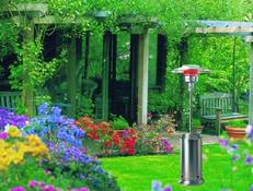 Caldo subito e senza attese, anche in inverno il giardino è abitabile