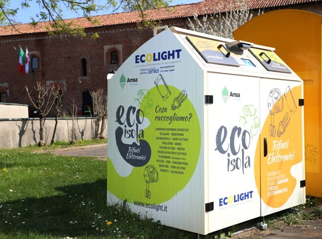 RAEE: raccolte 20 tonnellate di smartphone, piccoli elettrodomestici e lampadine