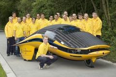 Nascono le auto a energia solare