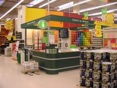 Merchandising: esporre gli smalti