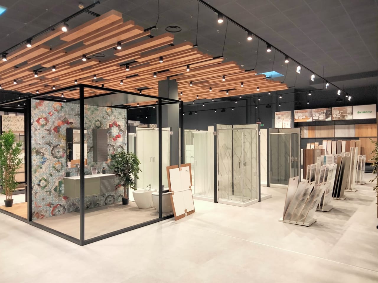 Nuovo Showroom Bricolarge a Bovalino (RC)