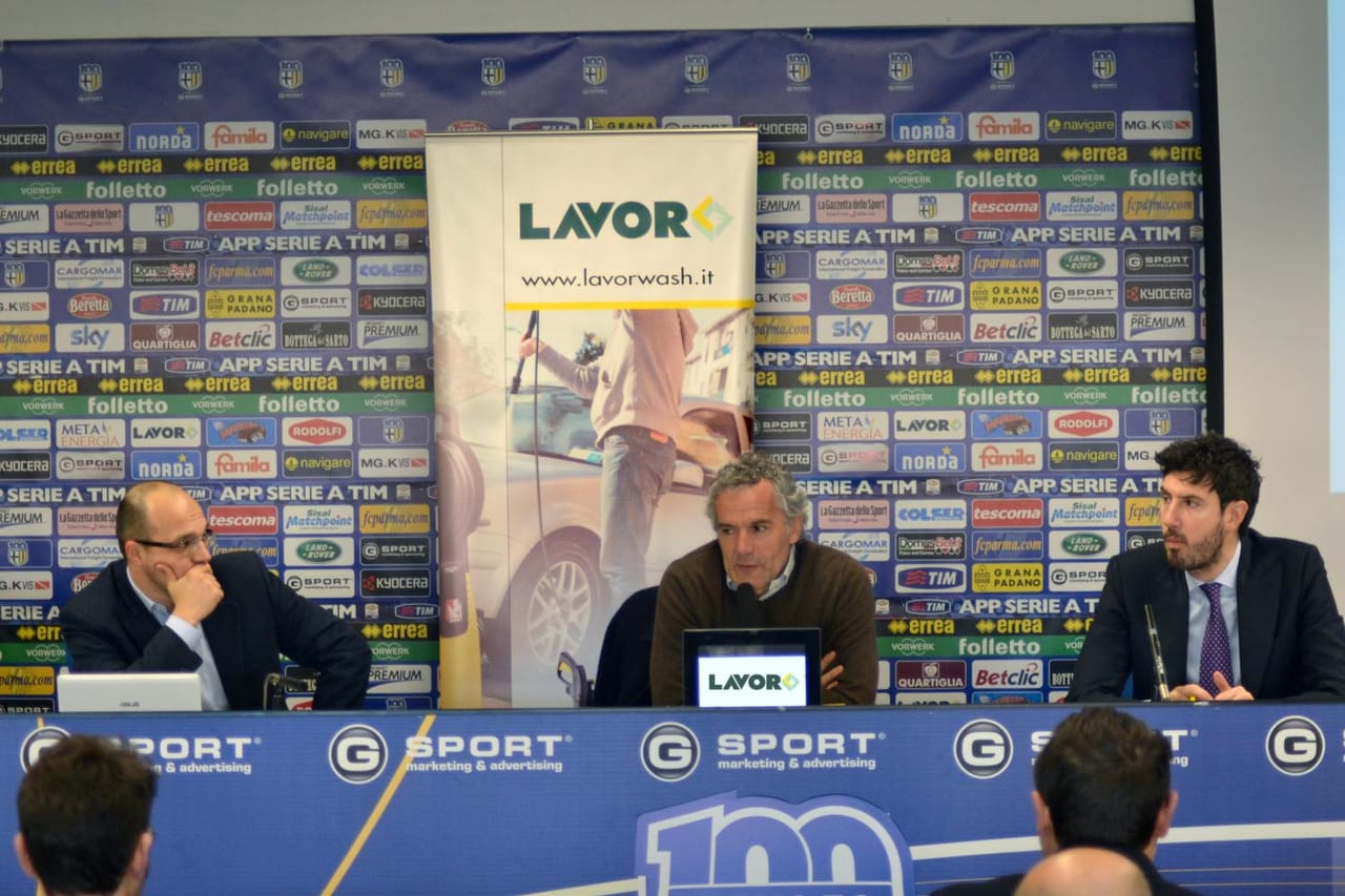 Gli agenti di Lavorwash nella casa del Parma