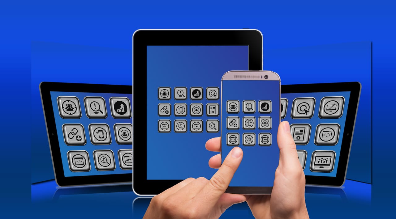 E-commerce: crescono gli acquisti da smartphone