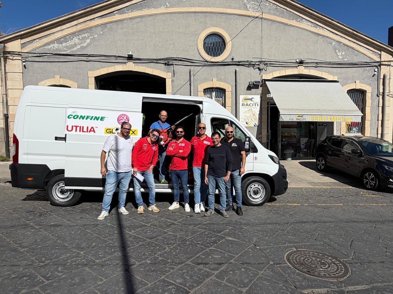 Il Van di Fratelli Vitale: uno showroom itinerante che porta i marchi esclusivi direttamente dal rivenditore