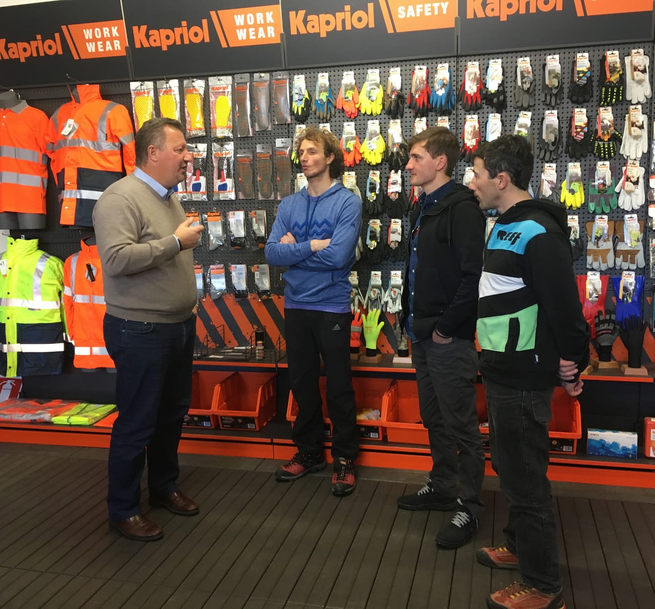 Morganti Kapriol compie 90 anni e sceglie 3 alpinisti come brand ambassador