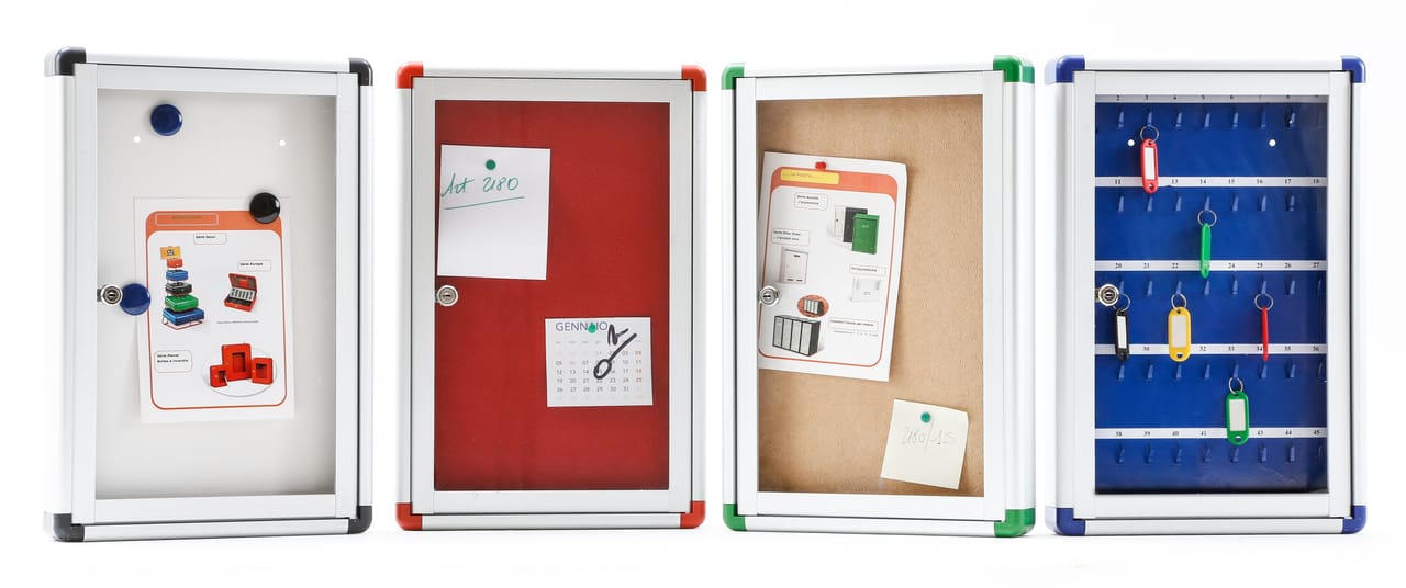 Nuove bacheche in alluminio