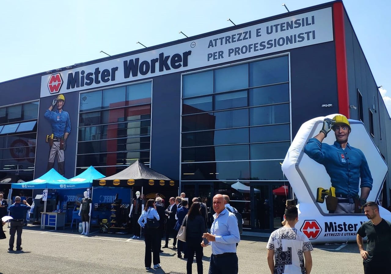 Mister Worker, primo punto vendita fisico in provincia di Bologna