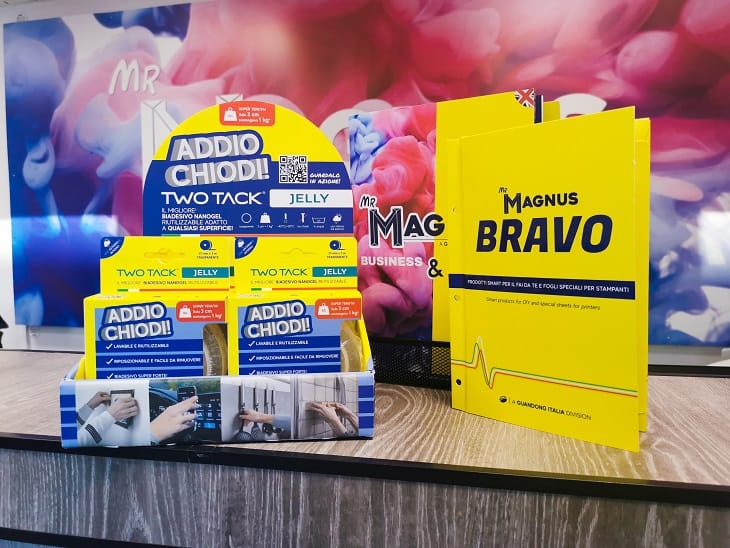 Nastro biadesivo trasparente senza colla