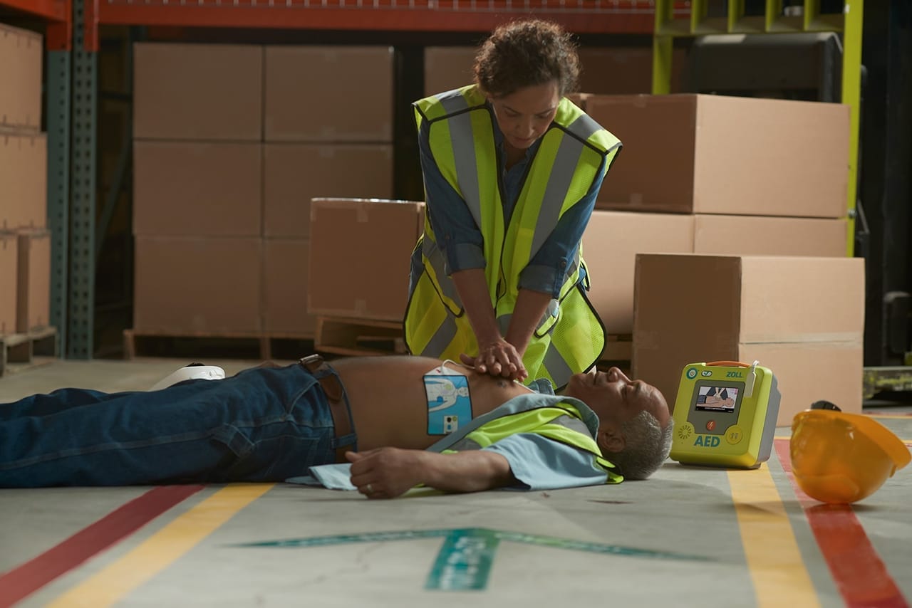 L’importanza del defibrillatore sul posto di lavoro