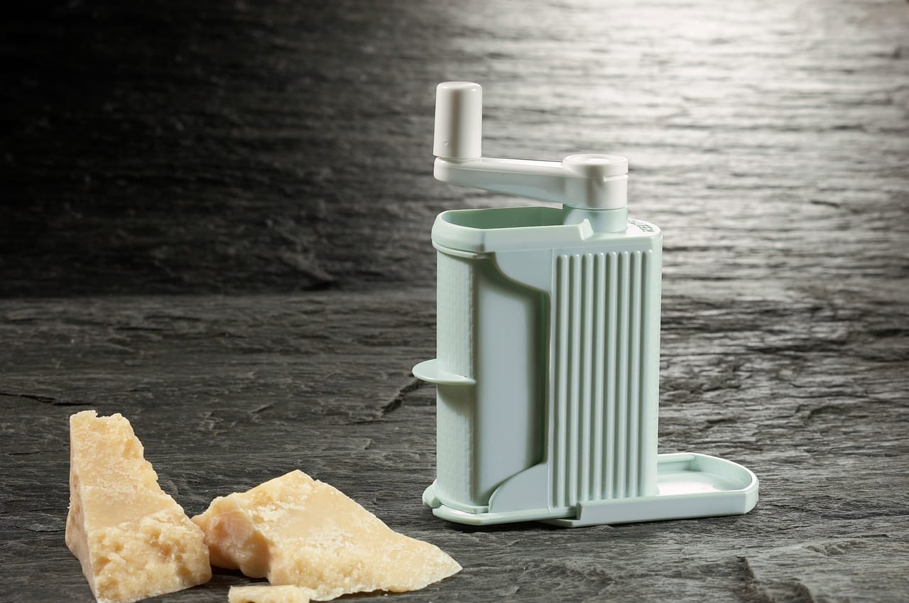 Grattugino da tavola per formaggio