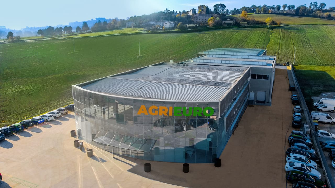 Agrieuro: nuova area logistica per il post-vendita