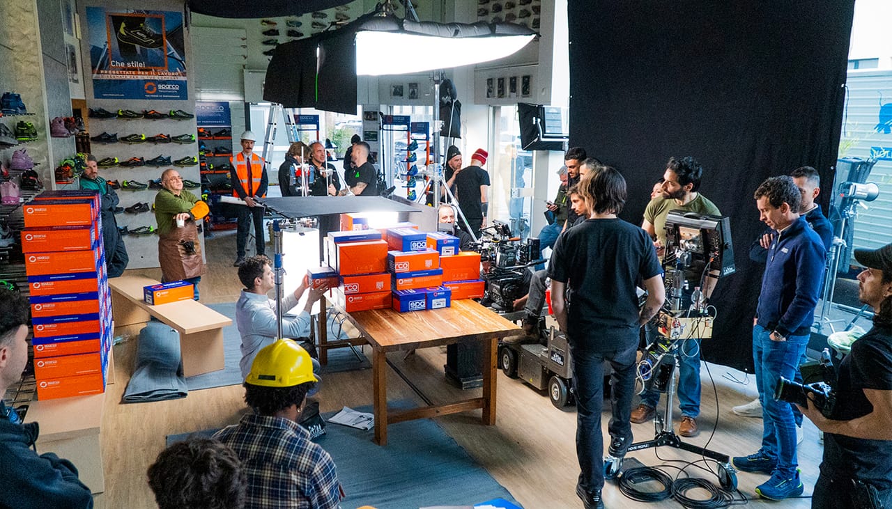Sparco Teamwork anticipa il nuovo spot TV con teaser e backstage