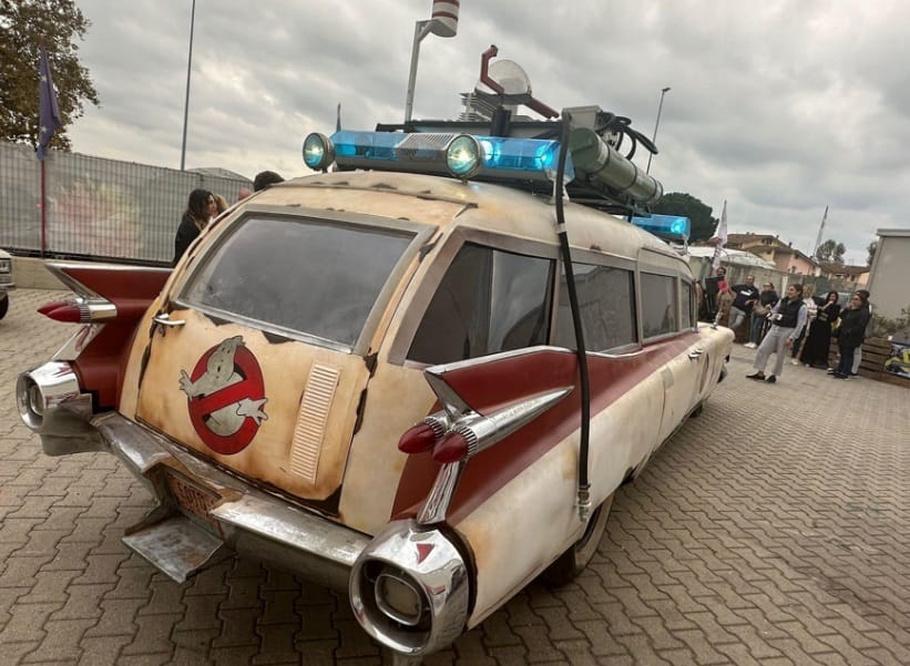 Vernici Verinlegno sull'auto di Ghostbusters