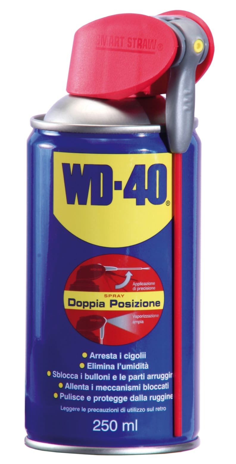 Pulire le macchine da giardino con WD 40