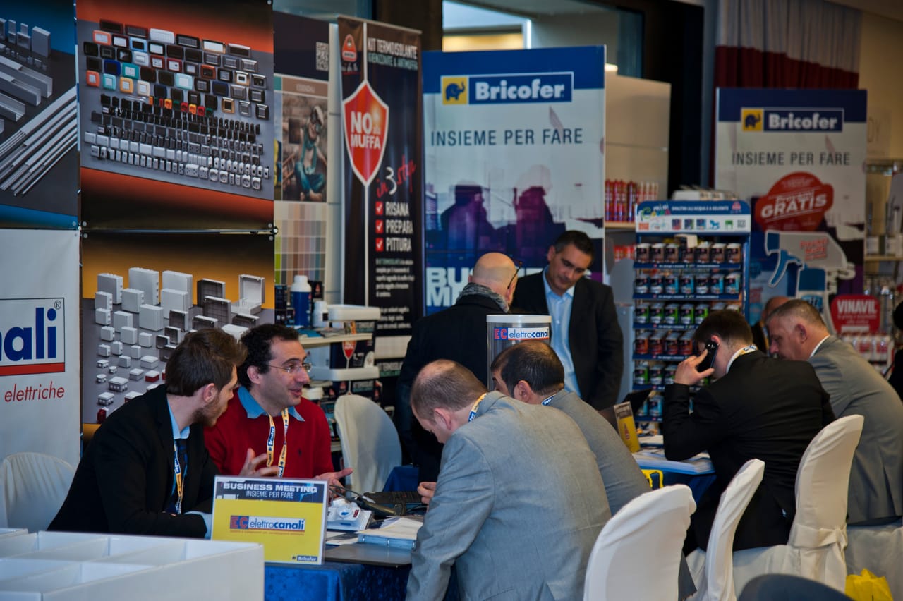 Business meeting di Bricofer: "Insieme per fare"