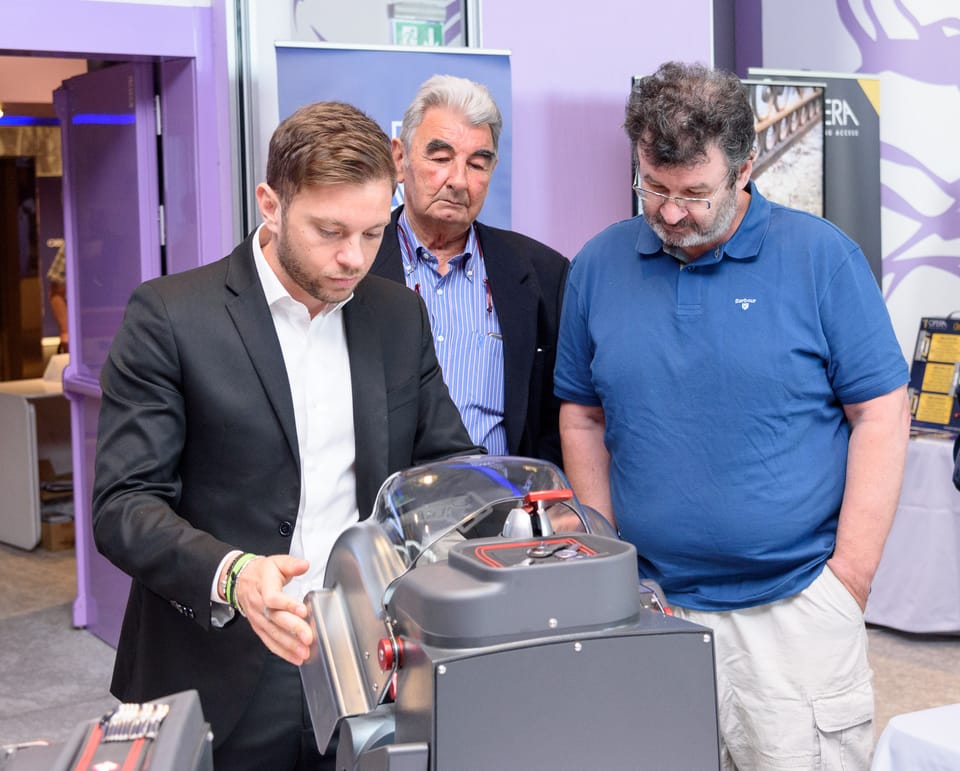 A.P.FER EXPO, formazione per i rivenditori 6