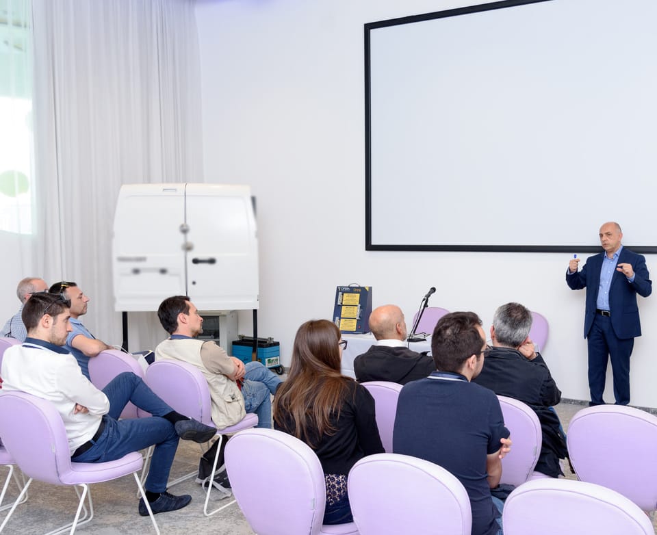 A.P.FER EXPO, formazione per i rivenditori 12