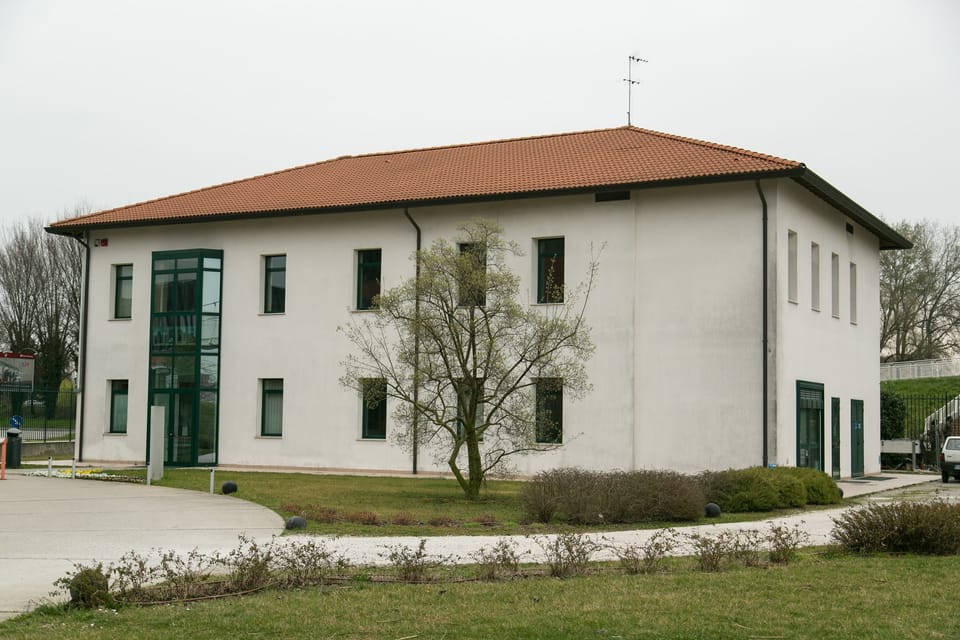 Fiorisce a Padova il primo giardino verticale della città 3