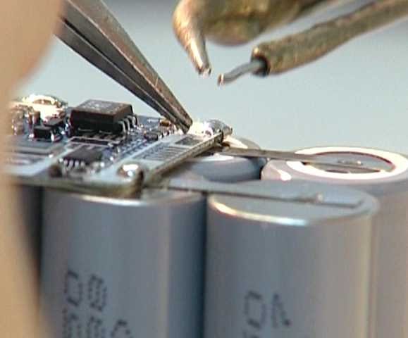 i designer delle batterie compatibili per utensili 3