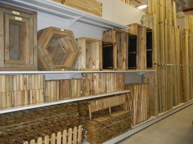 Nel cuneese Brico Ok specialista nel reparto legno 3
