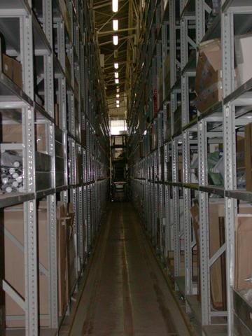 La merce sfiora gli scaffali: quando si dice velocità nelle consegne 7