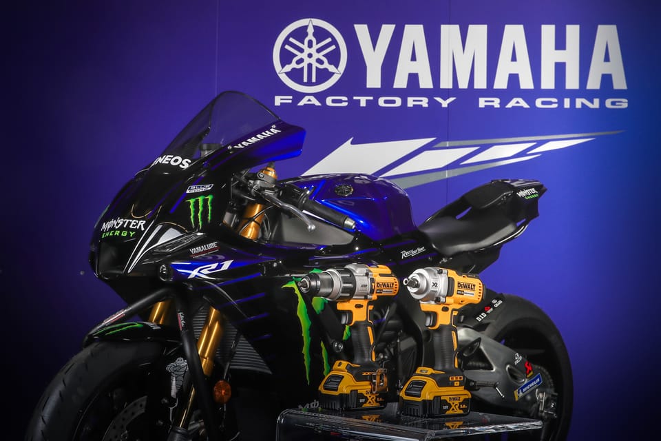 DEWALT scende in pista con Yamaha 3