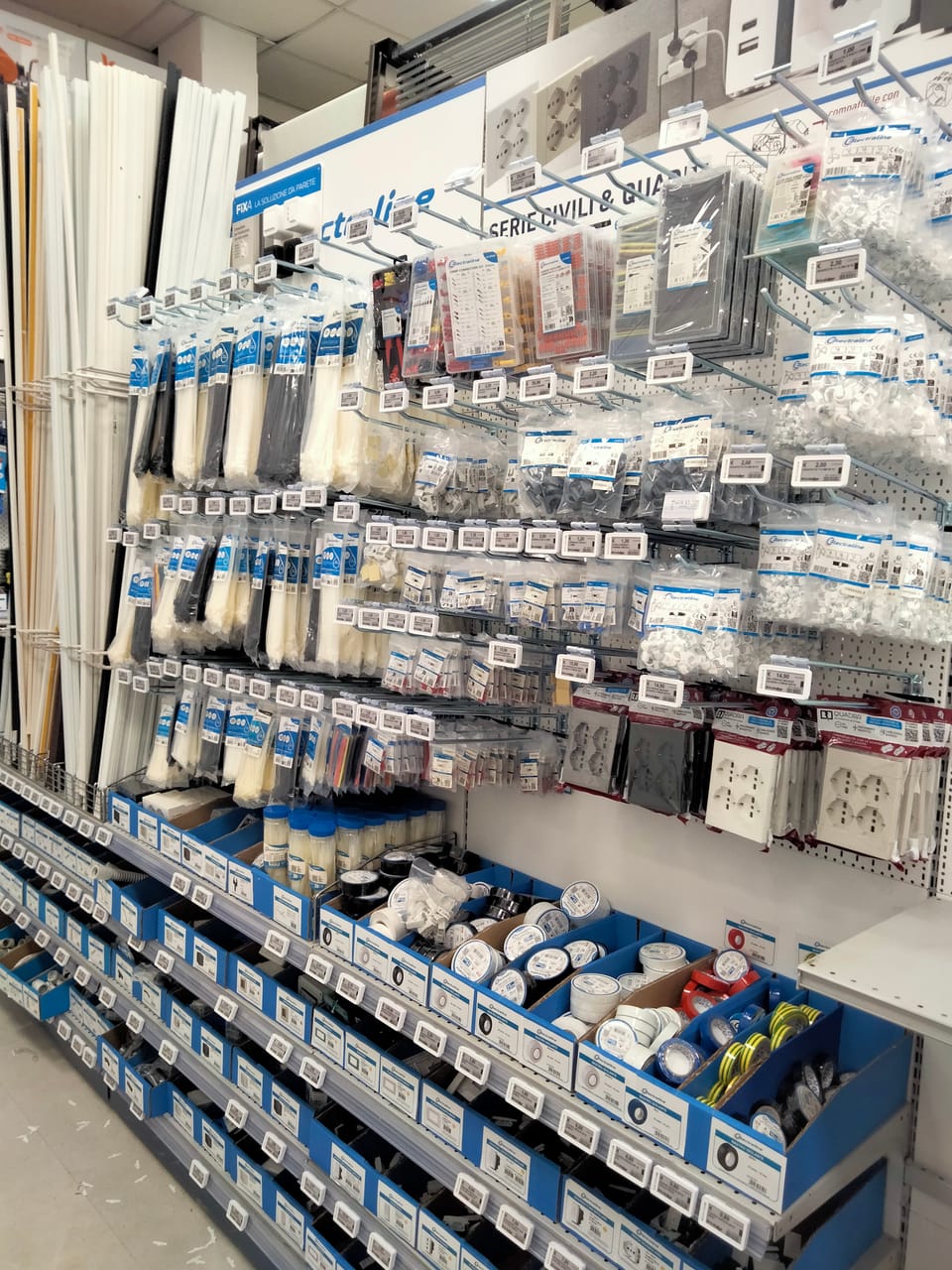 Riapre Bricolarge di Bovalino: le foto del restyling 3