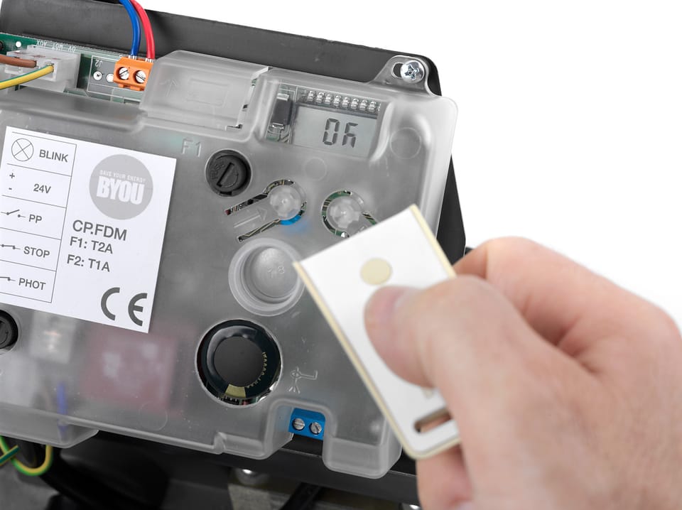 BYOU: l'automazione per cancelli entra in ferramenta 3