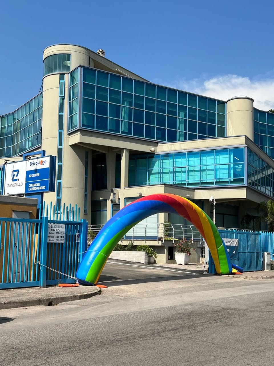 A Formia nuovo punto vendita Bricolarge del grossista Zangrillo 11