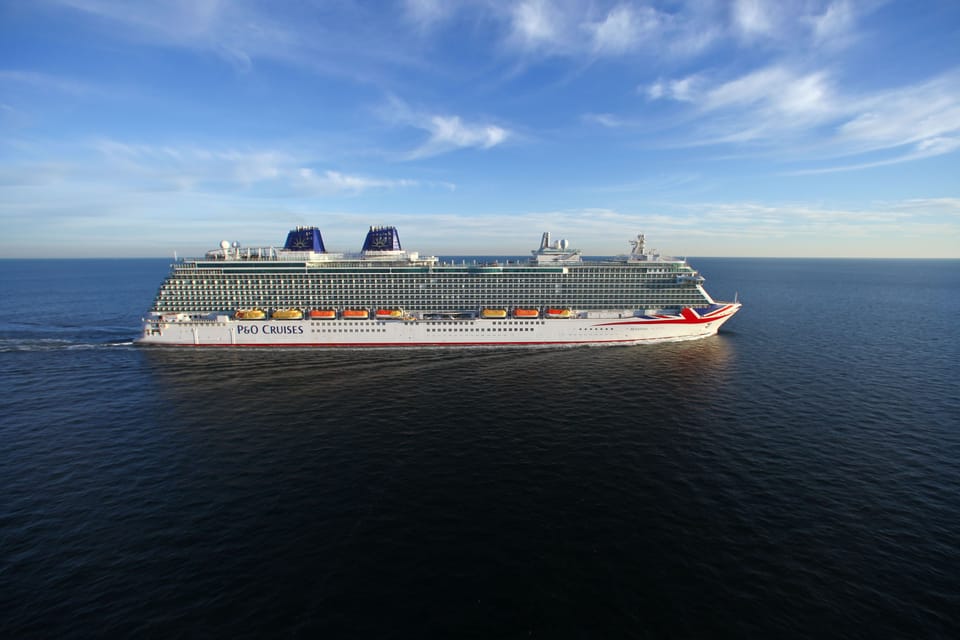 Vimar "salpa" con Britannia 2