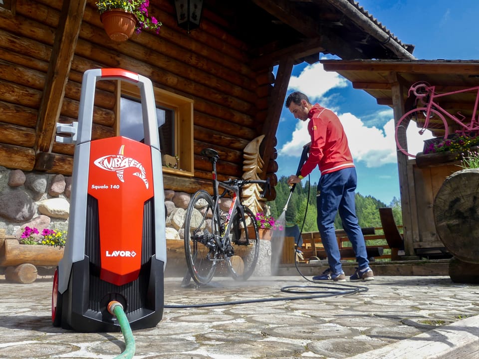 Squalo 140, l'idropulitrice per le biciclette 3