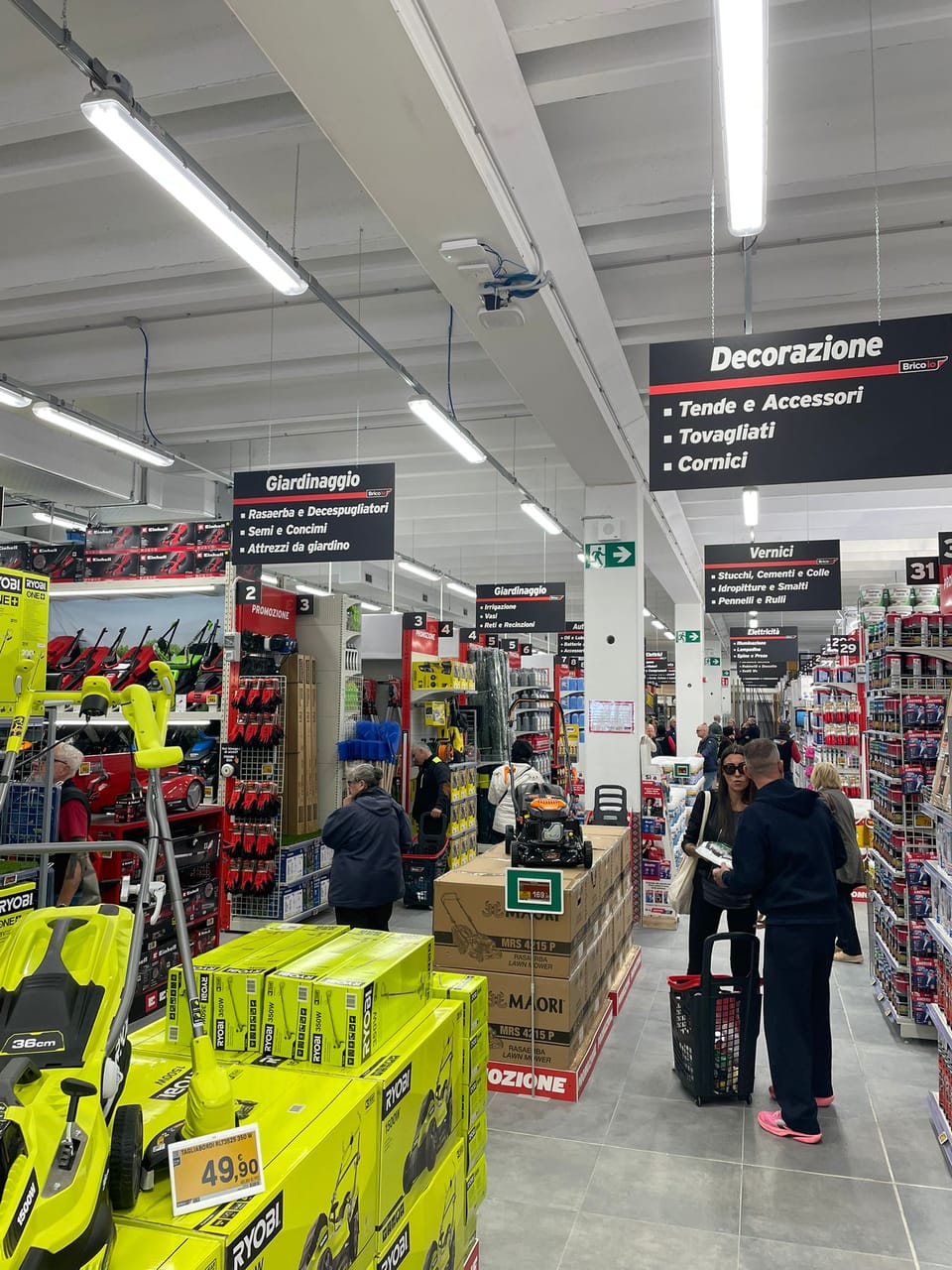 Brico io inaugura il punto vendita diretto di Diano Castello 5