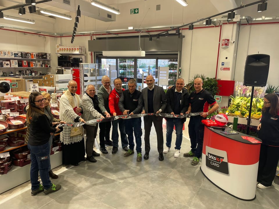 Brico io inaugura il punto vendita diretto di Diano Castello 6