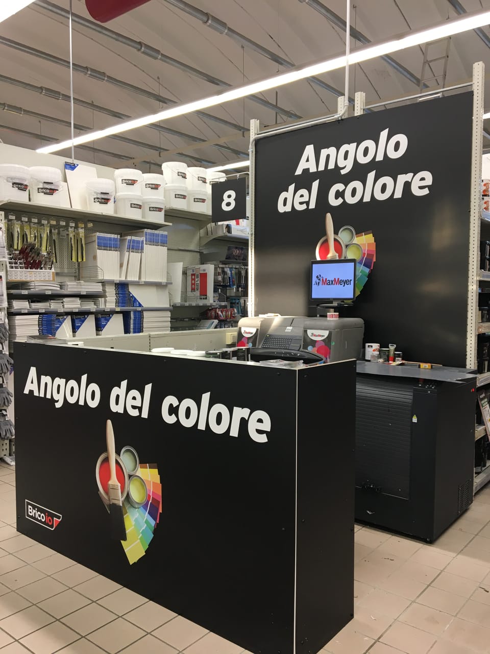 Brico io: restyling del negozio di Riccione 3