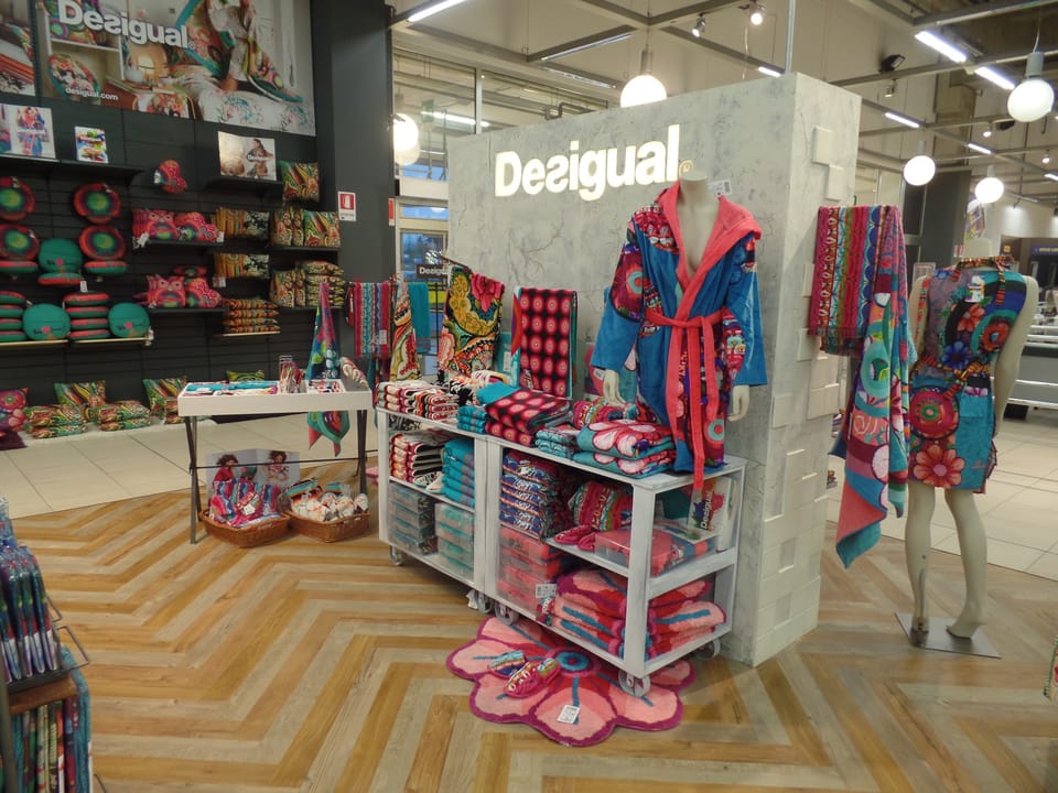Mercatone Uno: partnership con Desigual 2