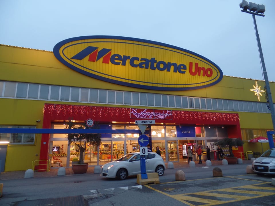 Mercatone Uno: partnership con Desigual 9