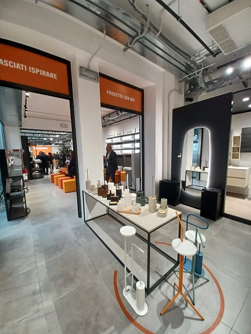 Ha aperto a Milano il primo showroom di Obi 11