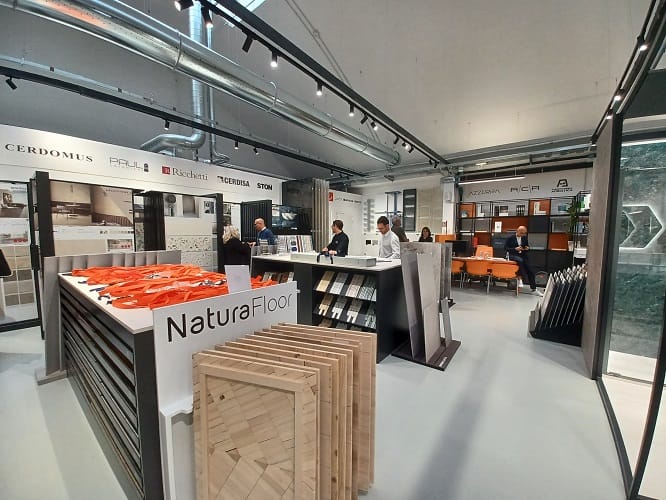 Ha aperto a Milano il primo showroom di Obi 13