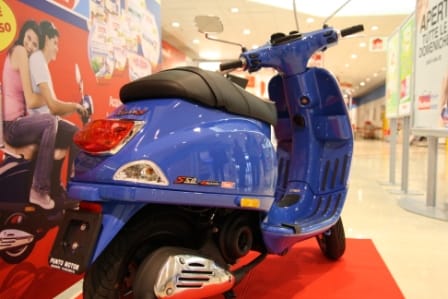 Tesa regala una Vespa 3
