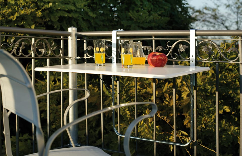 Tavolini e ripiani da balcone 2
