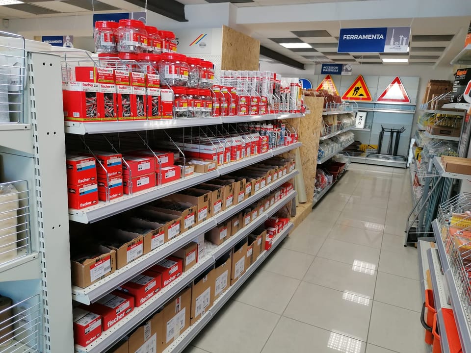 Centroedile lancia a Milano la nuova insegna Creatu 8