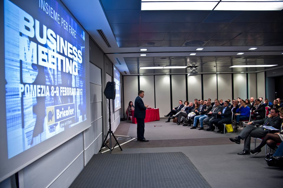Business meeting di Bricofer: "Insieme per fare" 12